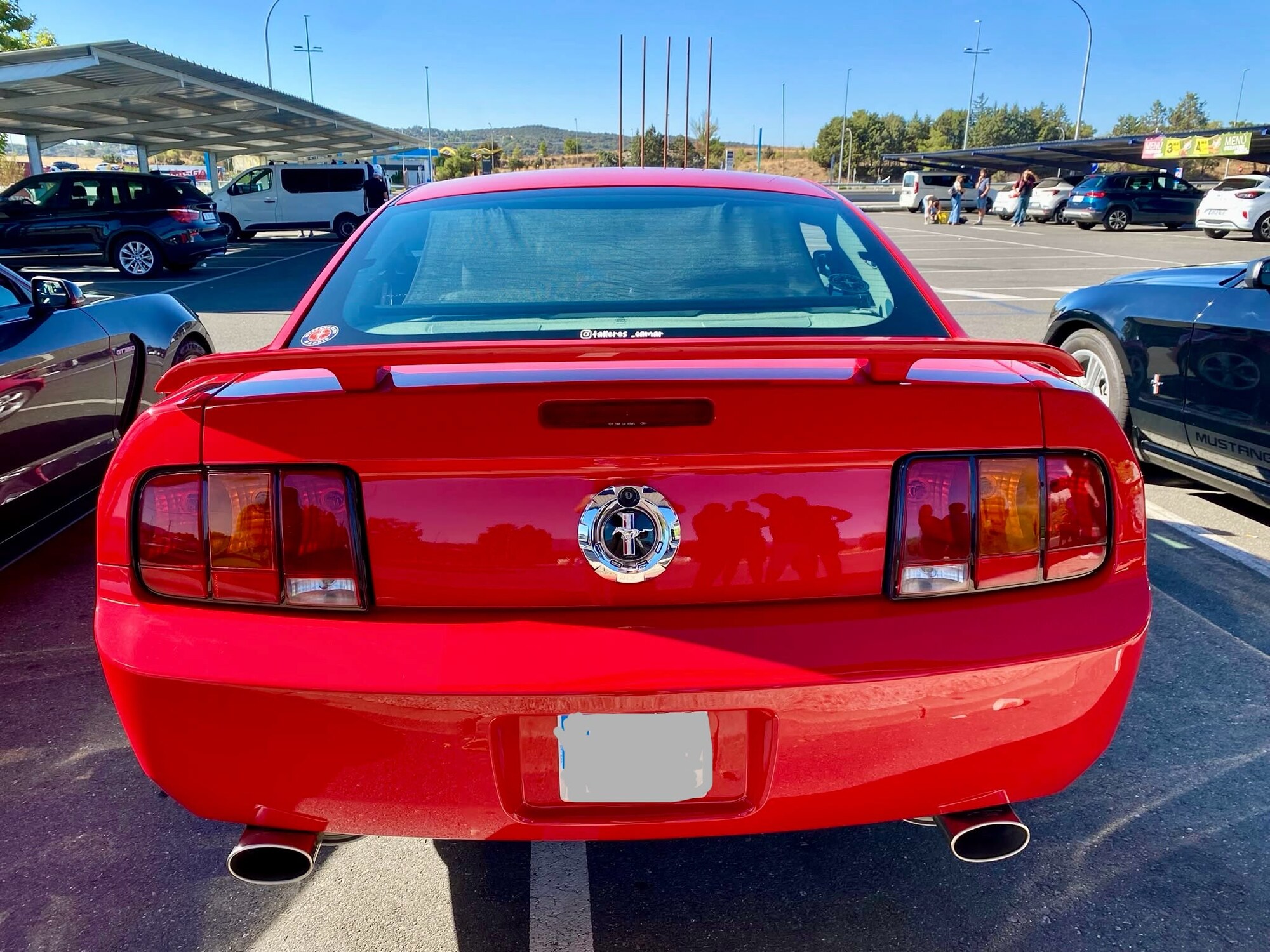 Mustang rojo clásico