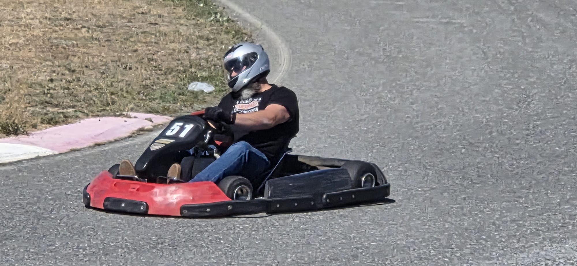 Piloto del club durante la carrera